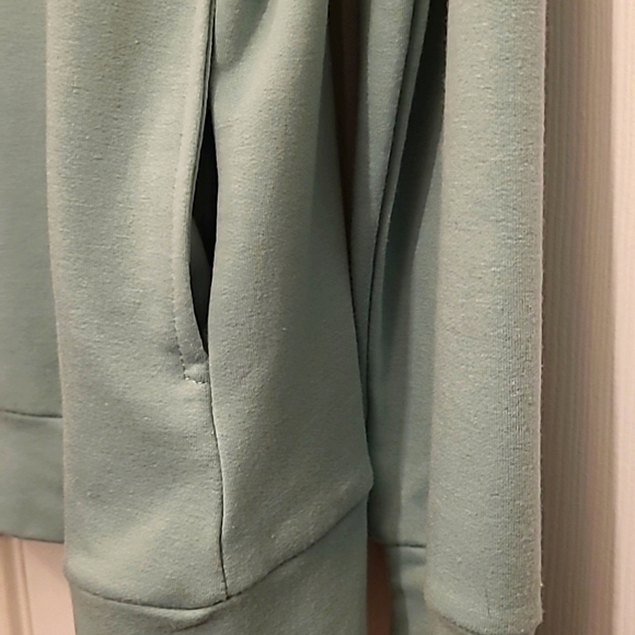 $5 Off - Just Ask - Sweatshirt with pockets - Picture 2 of 5